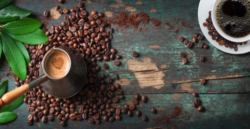 Comment doser le café dans une cafetière ?